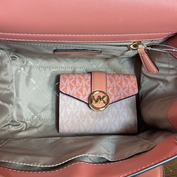 2pc 💕 Michael Kors set matching bag satchel wallet - Picture 9 of 12